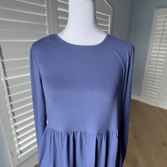 DB Moon Blue Long Sleeved Dress with Pockets Size M NWT - Picture 2 of 7